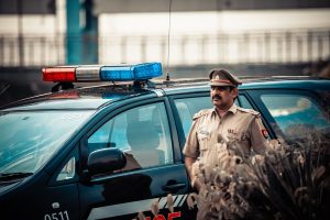 combien gagne un policier